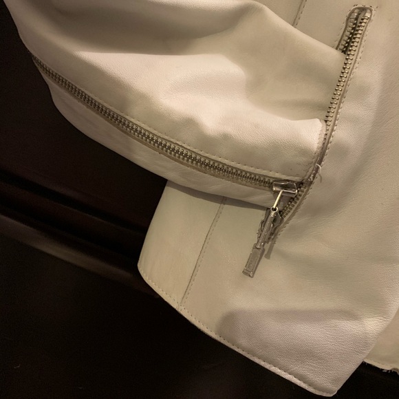 Ice Queen ! - Picture 5 of 8